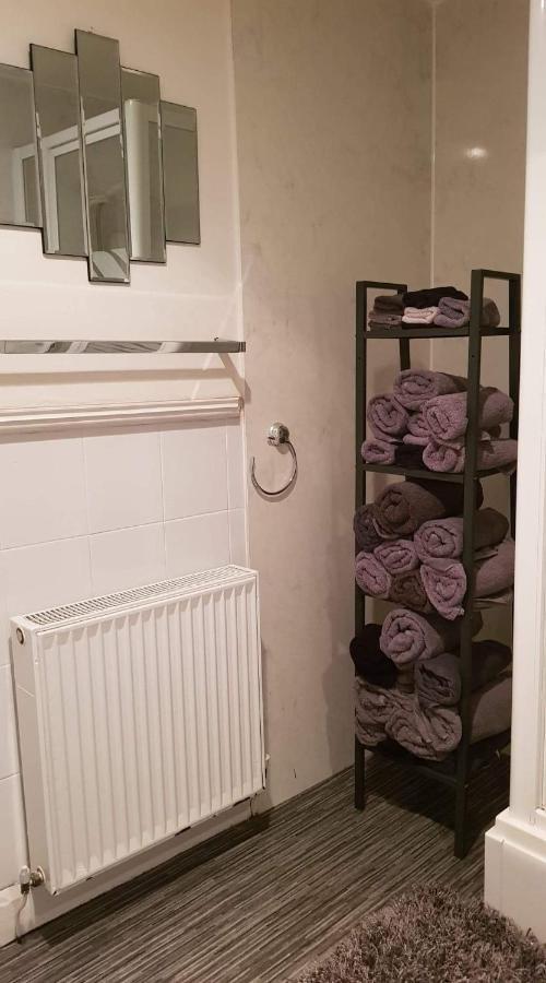 סטירלינג Robert The Bruce Apartment מראה חיצוני תמונה