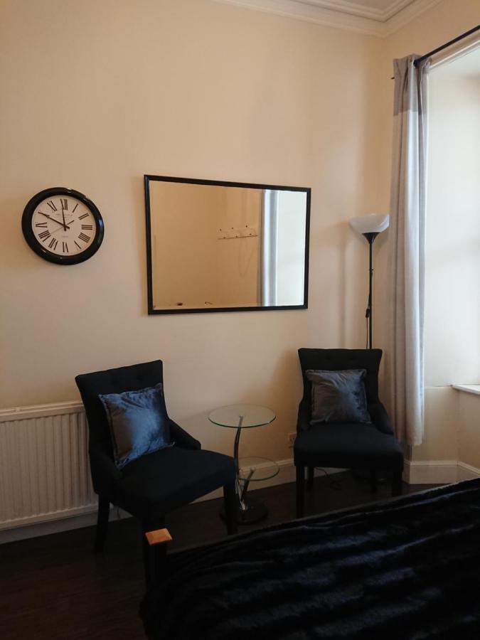 סטירלינג Robert The Bruce Apartment מראה חיצוני תמונה